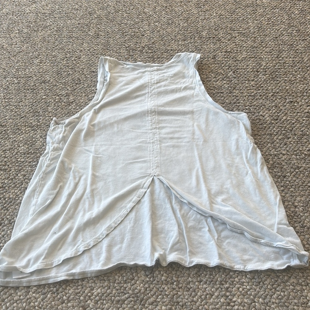 Peloton tank - Picture 3 of 3